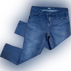 Old Navy Size 12 Boyfriend Mid-Rise Jeans
